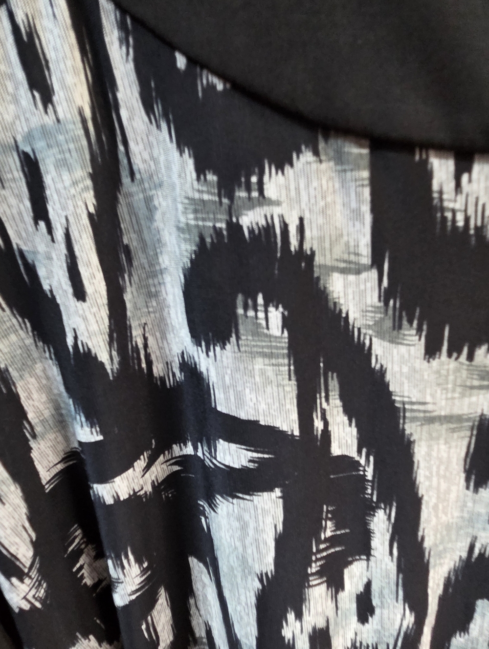 Elementz Black and White Long Sleeve Printed Top - Picture 2 of 5